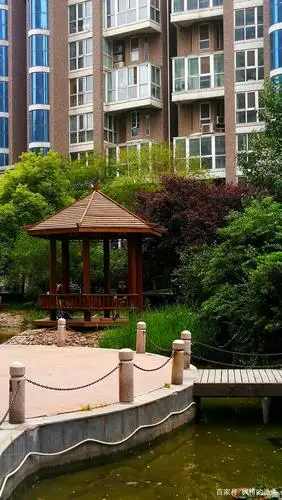 今天下午,在小区拍摄了一组小照,从一个角度反映普通百姓的日常生 !!