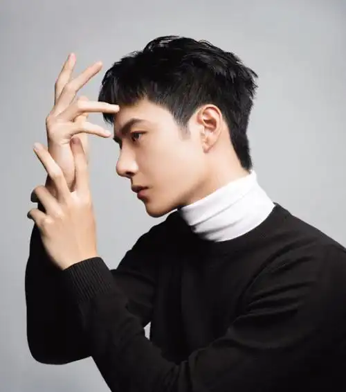 男星的"神仙手",宋亚轩,王一博养眼,被白敬亭惊艳到了!