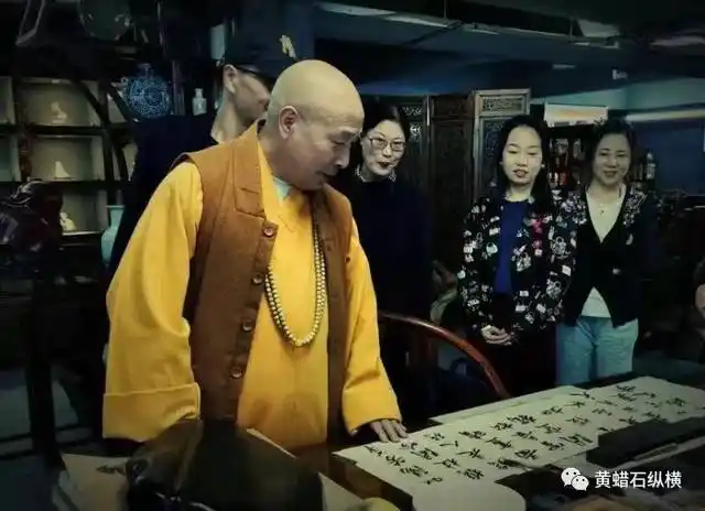 戒忍法师曾任全国政协委员,中国佛教协会副会长,浙江省佛教协会会长