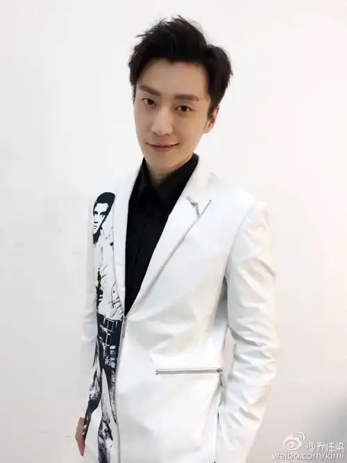 乔任梁,微笑王子.