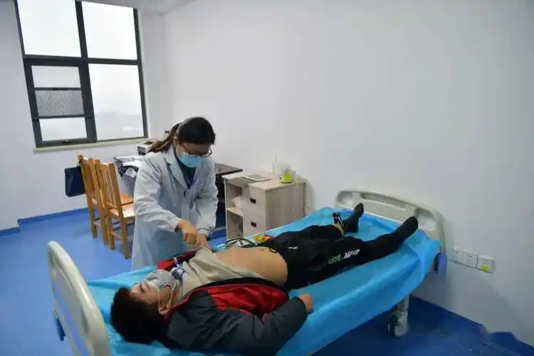 好男儿志在报国全县334名优秀青年应征体检