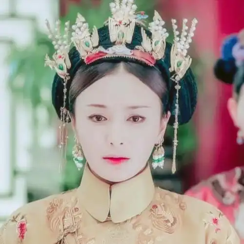 秦岚//富察容音