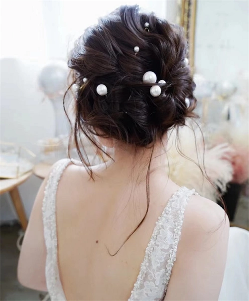 韩式优雅珍珠盘发 高级时尚仙气十足_盘发发型 - 美发站