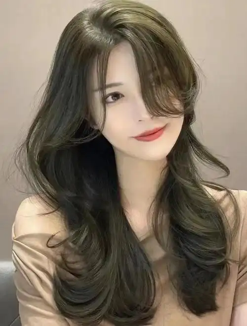 额头窄适合什么发型 额头窄脸宽适合什么发型-千百号