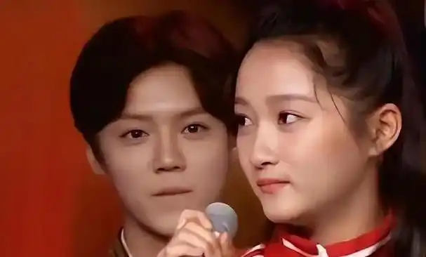 事实证明和关晓彤挺过七年之痒的鹿晗已经走上另一条大道