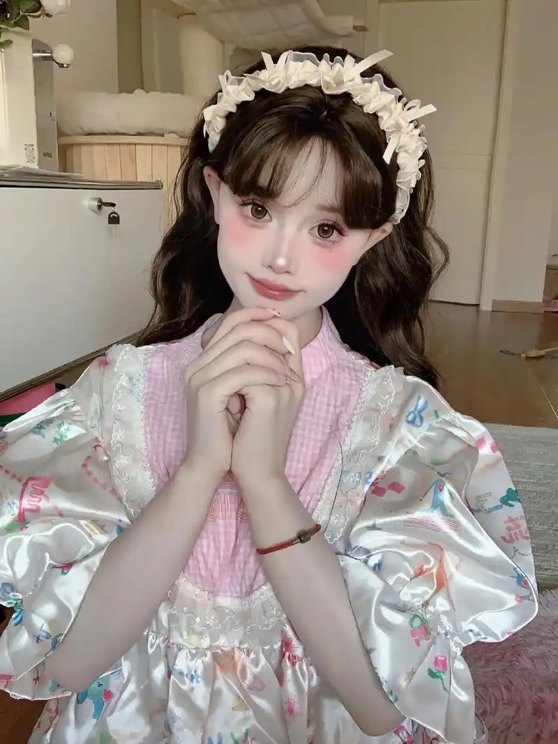 可爱小女孩97#甜妹 #洋娃娃 #甜妹齐刘海 #卷毛 - 抖音