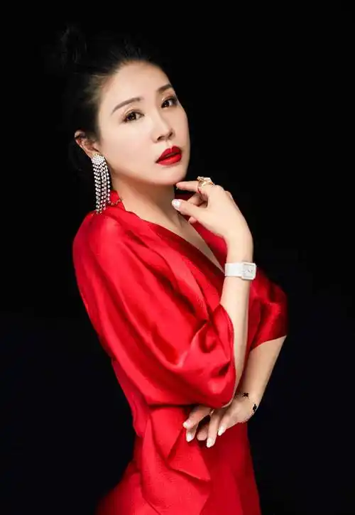 歌手门丽的真名叫什么?