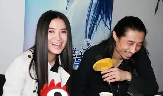 然而,这段感情并没有持续太久,宋佳曾表达过,外貌仍然存在巨大差异