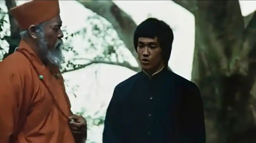 李小龙电影龙争虎斗以80万美元制作成本创造了23亿美元的票房奇迹