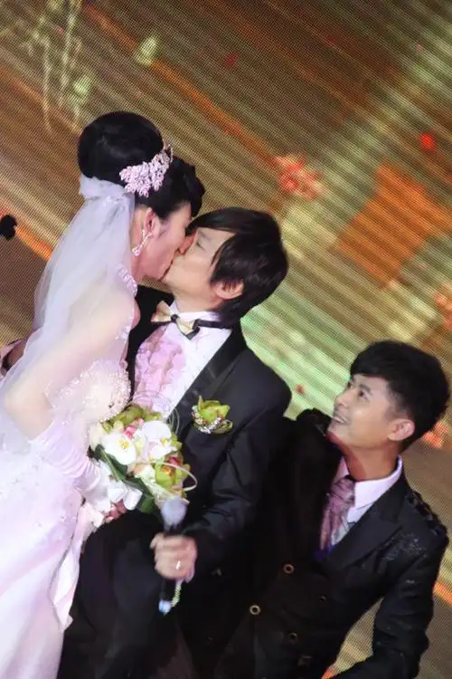 著名鼓手beyond成员叶世荣 婚礼现场照片