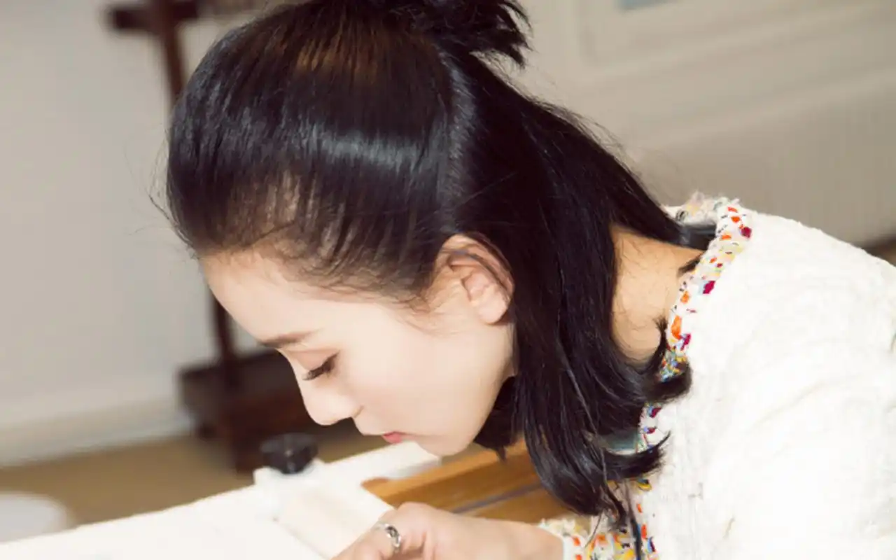 刘诗诗唯美养眼图片桌面壁纸高清大图预览1920x1200_大陆明星下载_美