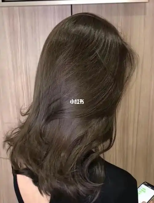 必备显白发色了冷茶棕色