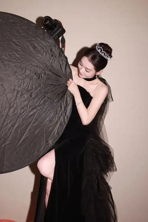 段奥娟黑化妆##段奥娟黑化了不藏了##智族gq moty年度人物盛典