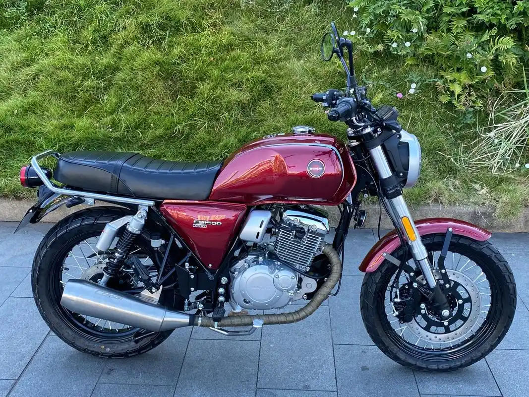 重庆望江cb150r复古摩托车.超大18.5升油箱,前后cb - 抖音