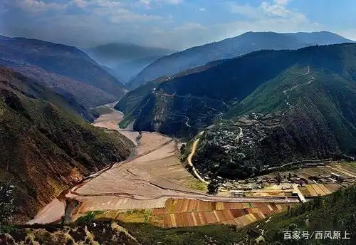 越南红河三角洲,为什么成不了另一个"珠三角"?