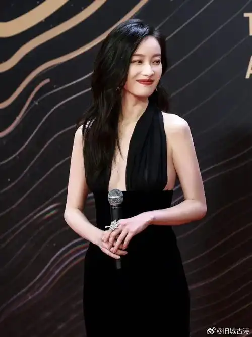 方脸大美女 倪妮美美美