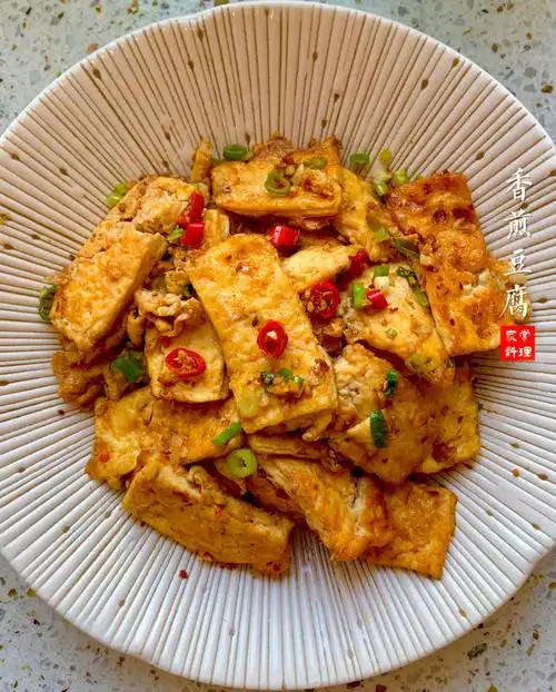 连吃两天的香煎豆腐真的敲好吃