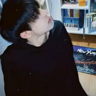 阳光帅气很好看的男生头像真人