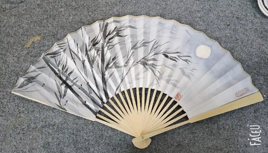 最近画的折扇山水兰竹荷花等