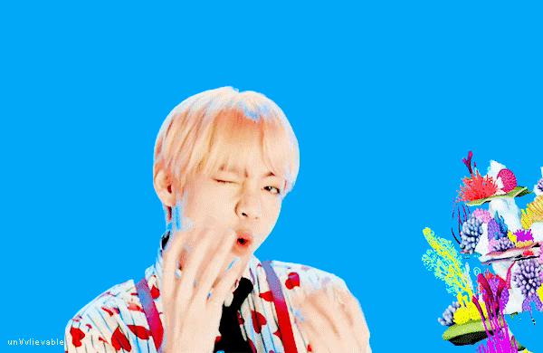 v 金泰亨 bts 防弹少年团 《idol》mv