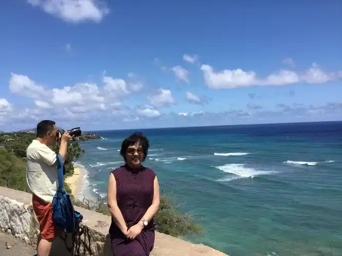 夏威夷之行—美女篇(4)摄影 bob. 编辑 bob. 2019年 5月 12日