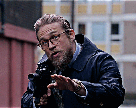 赏图bot#《绅士们》查理·汉纳姆每套衣装都腔调满满的管家ray