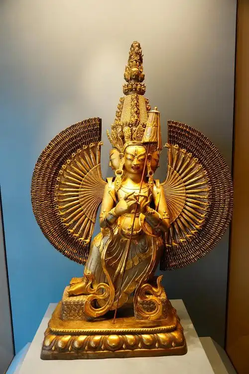 铜大白伞盖佛母清中期 内蒙古