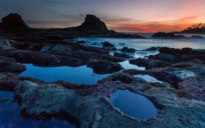 安装元气桌面,海量壁纸一键设置尺寸:2560x1600体积:1.