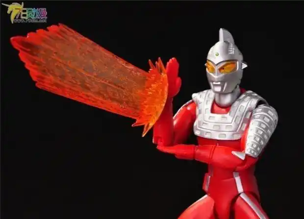 0七星侠赛罗之父可动模 超人赛文加披风19cm14关节可动【图片 价格