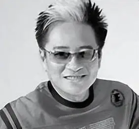 原来他早已去世凭冬天里的一把火爆红3位前妻无人去葬礼