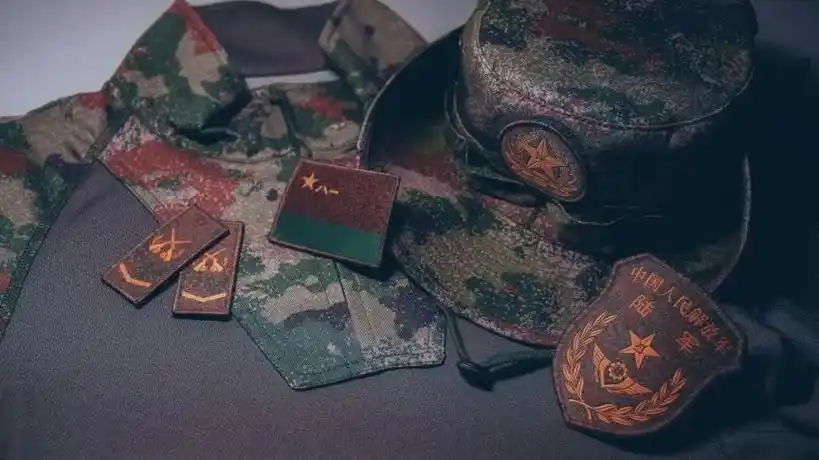 想拥有同款圆边帽吗快来参军入伍吧(原标题:部队配发的新军帽,亮相!