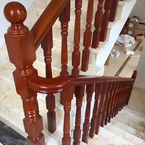 厂家直销实木楼梯扶手价格美丽,工艺精湛,可定制.