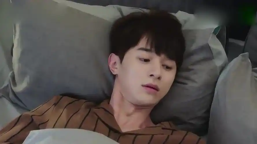 身为一个胖子伊娃太宠霸道总裁了唱歌哄阮东升入眠真甜呀