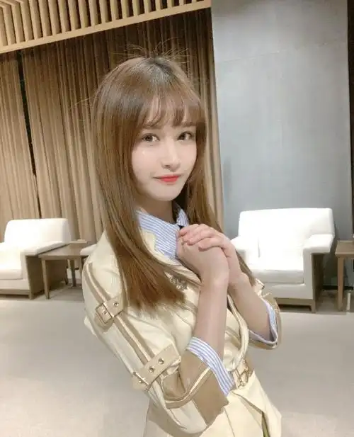 可爱偶像美少女gnz48林嘉佩迷人写真美照