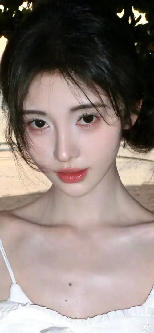 手机壁纸95#鞠婧祎薄荷曼波妆