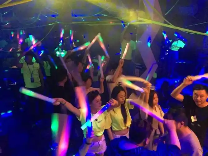 年终聚会生日party轰趴k歌巢湖玛果酒吧我都替你准备好了