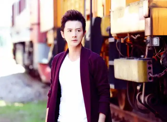 张倬闻的老婆个人资料 张倬闻李木子是夫妻吗真正的女朋友是谁