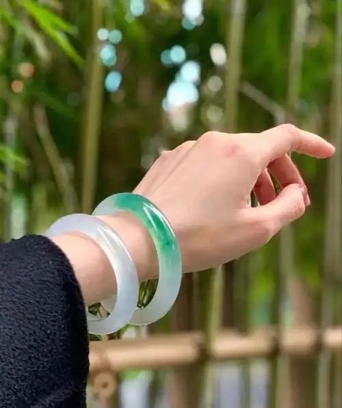 翡翠手镯喜欢可带图咨询