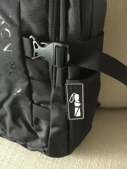 维氏品牌产品质量非常好,做工很精细,背包功能齐全,分区合理利用,大小