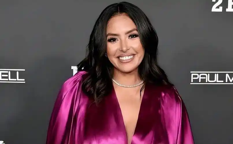 瓦妮莎:继承科比140亿遗产,胖到200斤脸也漂亮,比卡戴珊有气场_女儿