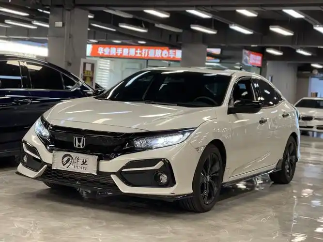 本田 思域  2021款 hatchback 220turbo cvt潮酷控图片