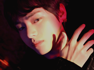 v 金泰亨 bts 防弹少年团 《love yourself 转 tear》 《singularity