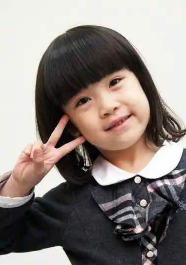 依依角色介绍_蓝天花朵演员表依依_电视剧_吉剧网