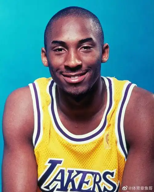 最治愈系的微笑~来自科比布莱恩特你笑起来真好看像春天的花一样把