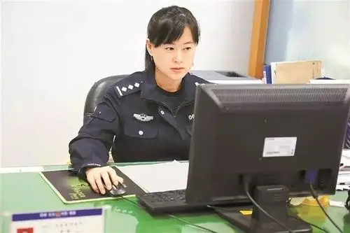 教育 正文 霍颖,女,1983年6月出生,2006年入警