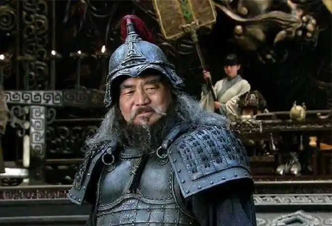 历史上的董卓到底有多残暴?他到底做了什么,死后会被放天灯