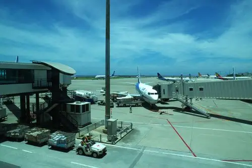 那霸机场和空气免费股票照片1280x800分辨率查看