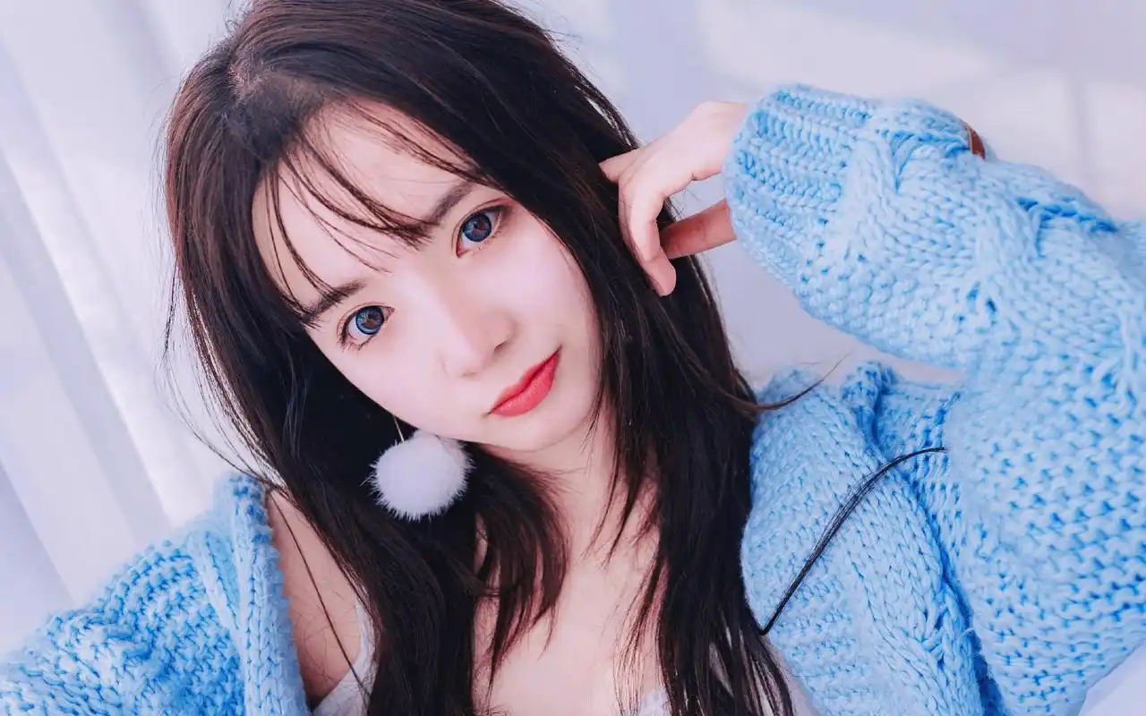 性感居家美女唯美写真高清桌面壁纸