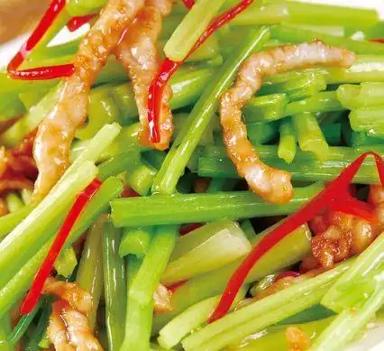 肉丝芹菜