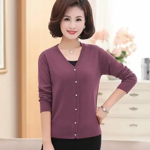 中老年女装春秋针织衫开衫毛衣女薄款纯色4050岁妈妈装v领羊毛衫